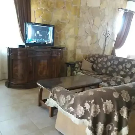 Private In A Family House With Private Wc & Shower *