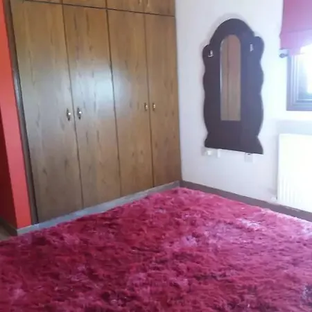 Private In A Family House With Private Wc & Shower Kwatera prywatna Avdhellero